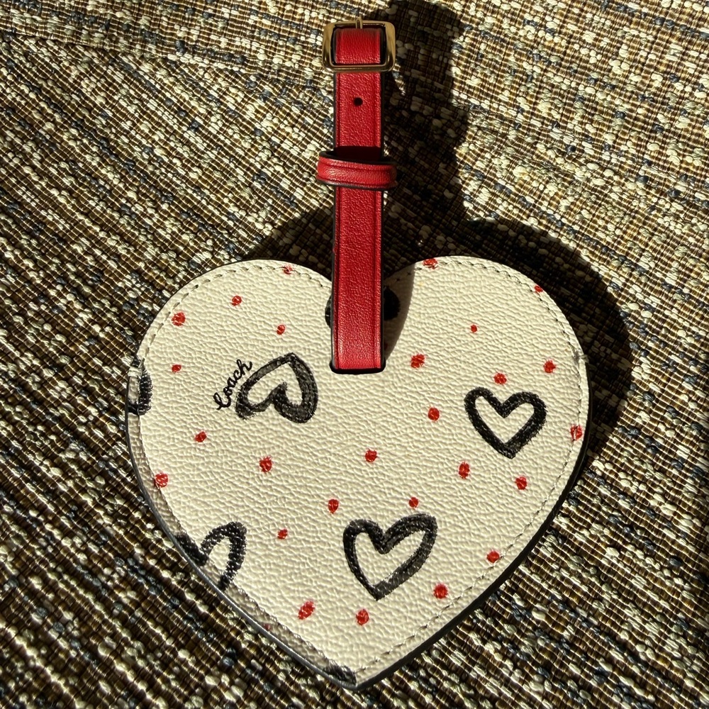 Coach Heart Luggage Tag with Crayon Heart Print A2081-2808G Limited Edition - Picture 2 of 8